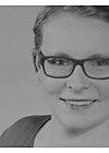 Frau Teresa Horn